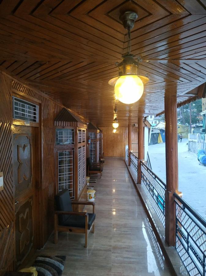 Hotel Manisha Gangotri Esterno foto